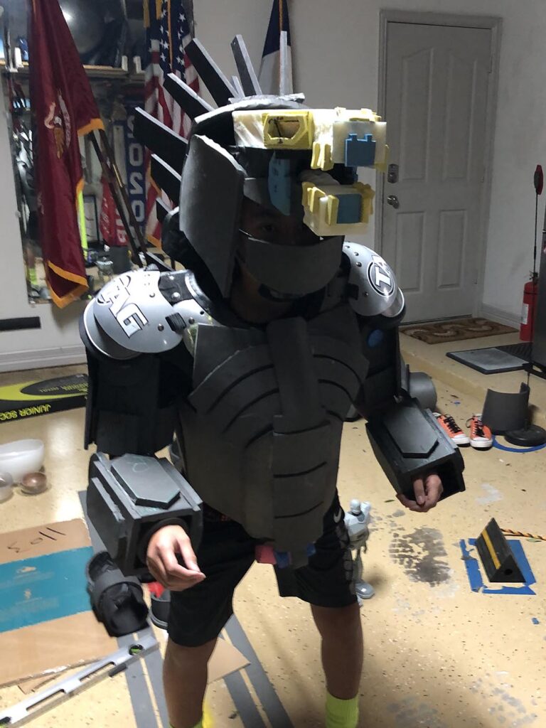 GvK Mechagodzilla - Test fitting torso, head and arms. It's coming together nicely so far!