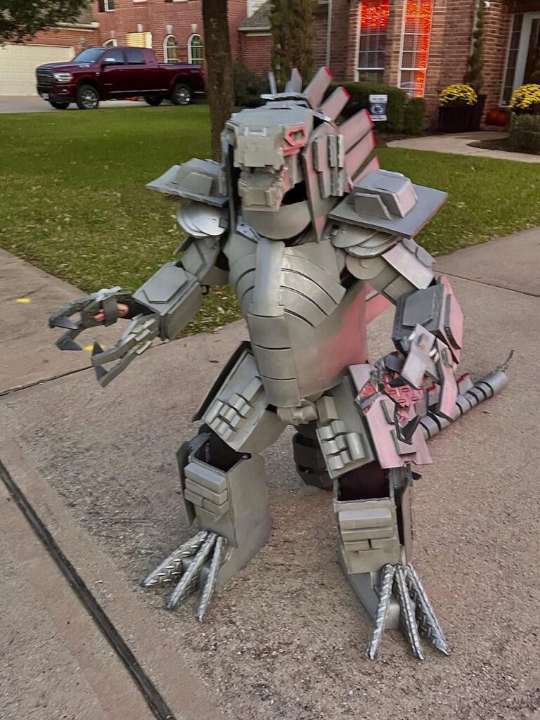 GvK Mechagodzilla - Final costume on Halloween