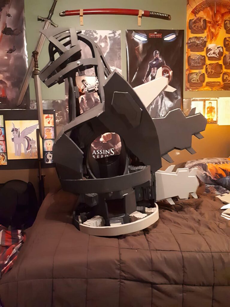 Jonathan Le Guedar Mechagodzilla side view of torso with dorsals